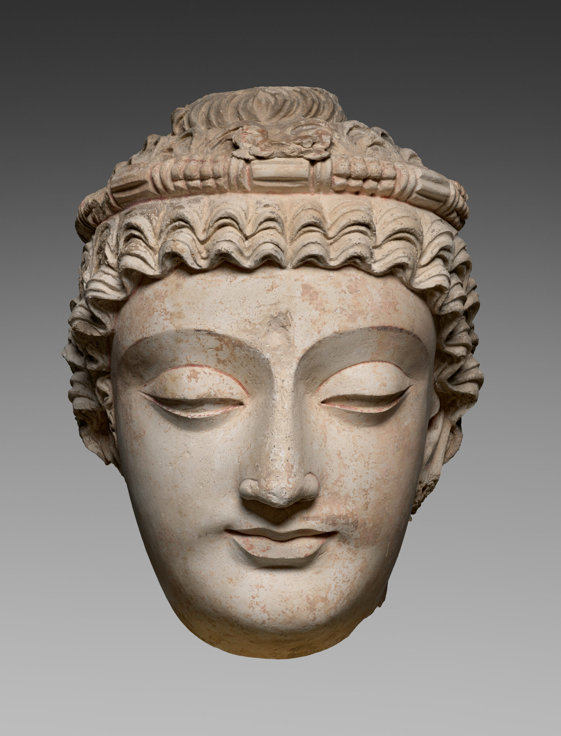 Head of Bodhisattva Avalokiteshvara, gandhara, 300s–400s CE