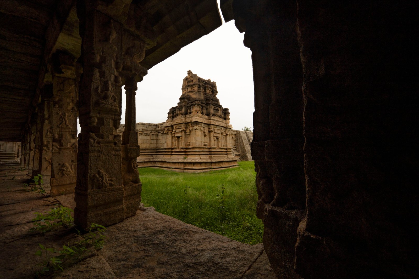 Achyutaraya Temple-Hampi, vijayanagara