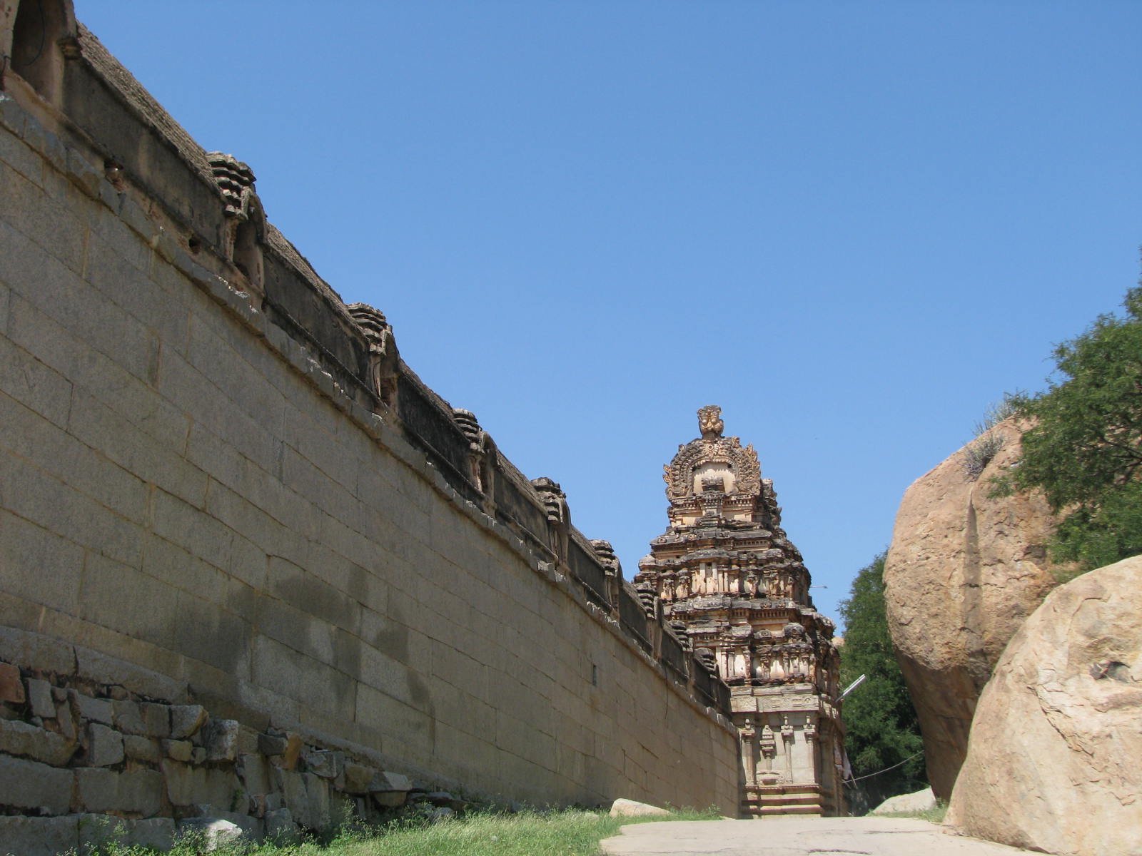 Hampi 11-1-2008 12-01-42 PM, vijayanagara