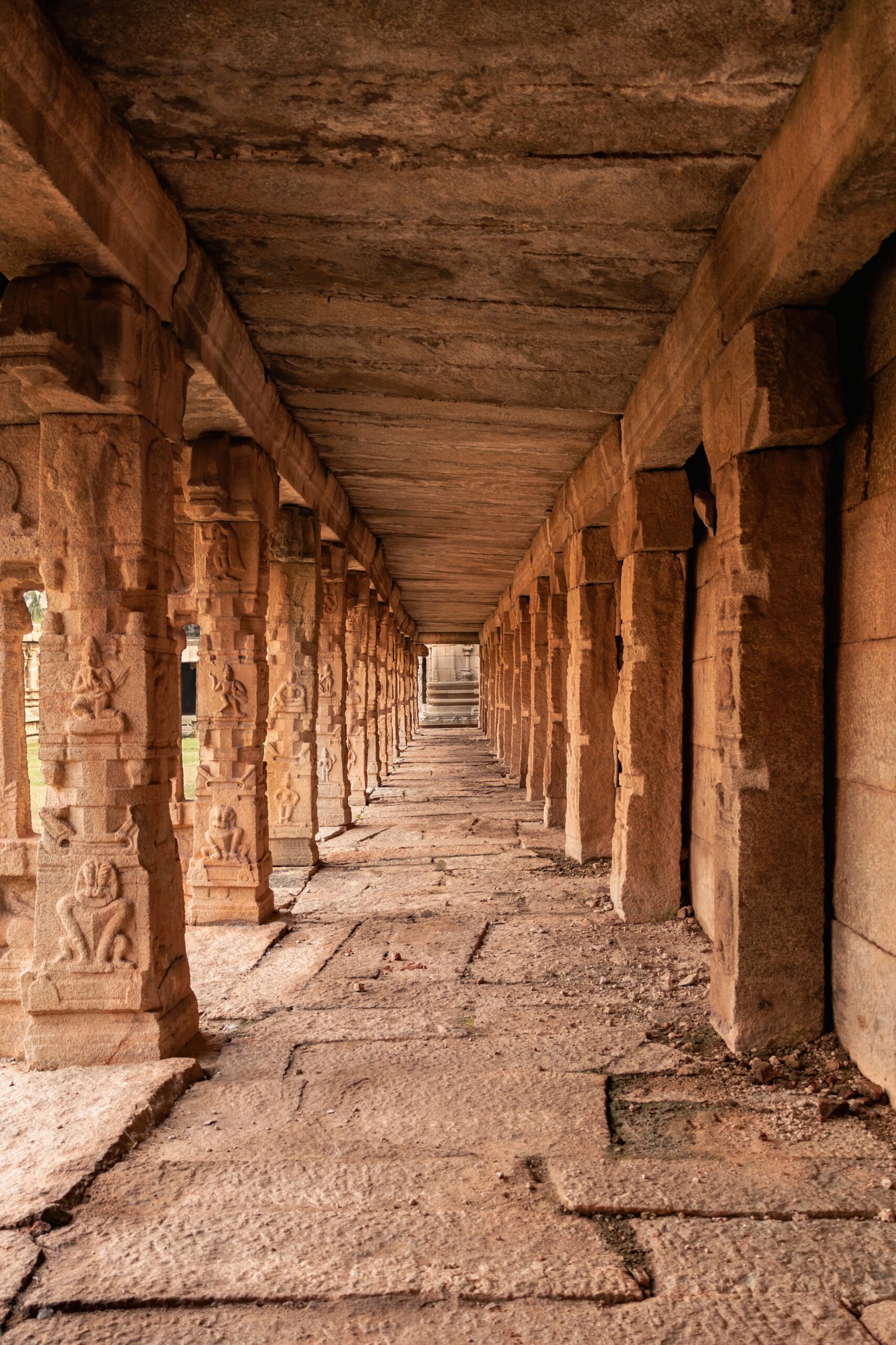 Inside the Mandapa to the east of Achyutaraya complex, vijayanagara