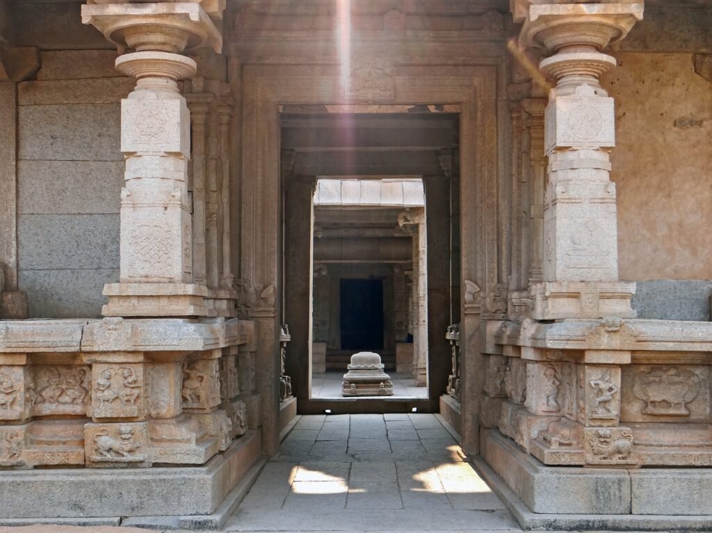 Le temple Hazara Rama (Hampi, Inde) (14118895537)