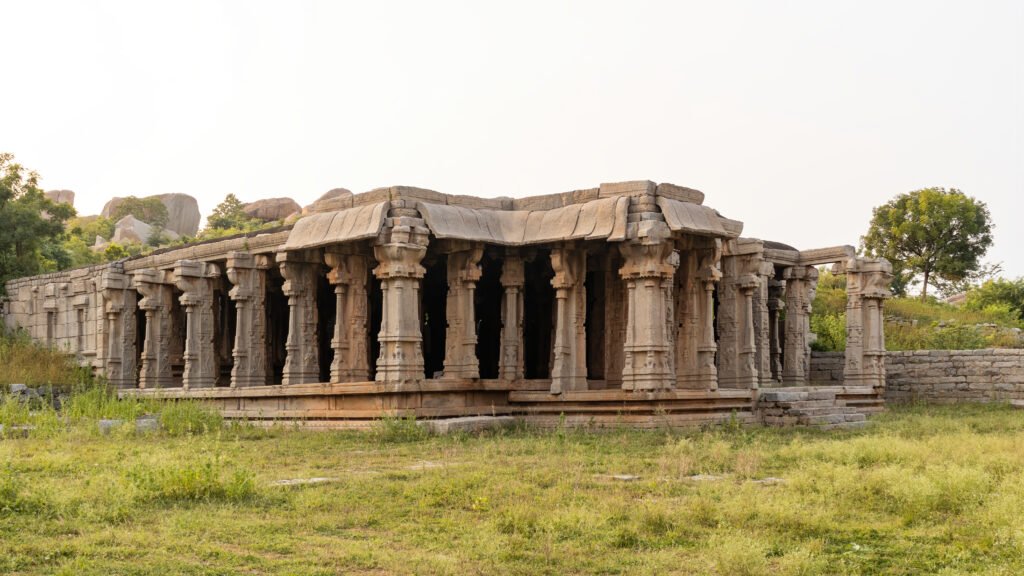 A temple inside the Achyutaraya complex (01)